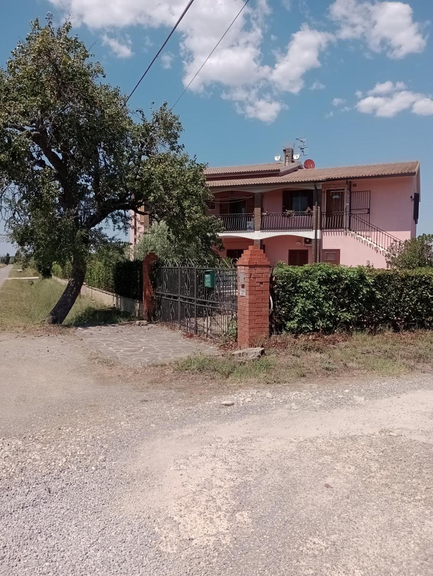 Casa Vacanze Il Pero Marsiliana Exterior foto